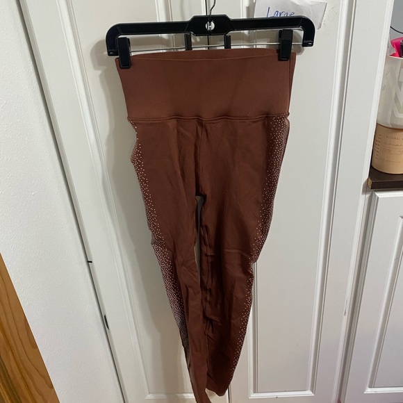 Fabletics large 2 piece set like new - Picture 6 of 8